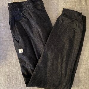 Vuori small charcoal joggers
